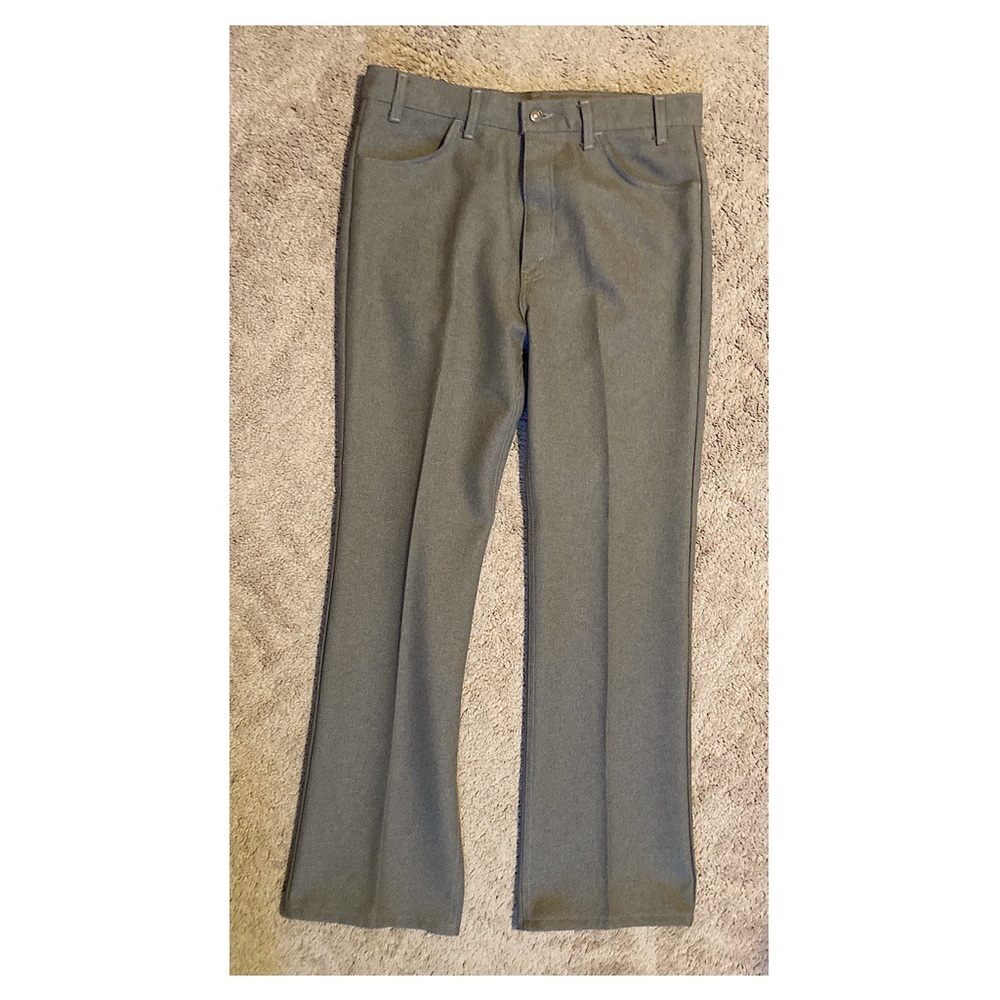 Vintage Levi’s • Brown Levi’s Action Slacks • W 36 L 34